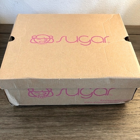 NIB [Sugar] Brown/Camel Suede Round Toe Snake Print Heel Ankle Boots Women’s 6.0 - Picture 16 of 16